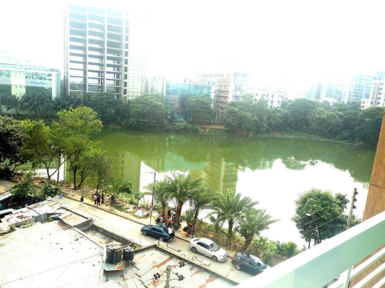 Hotel Lake View Plaza Dhaka Esterno foto