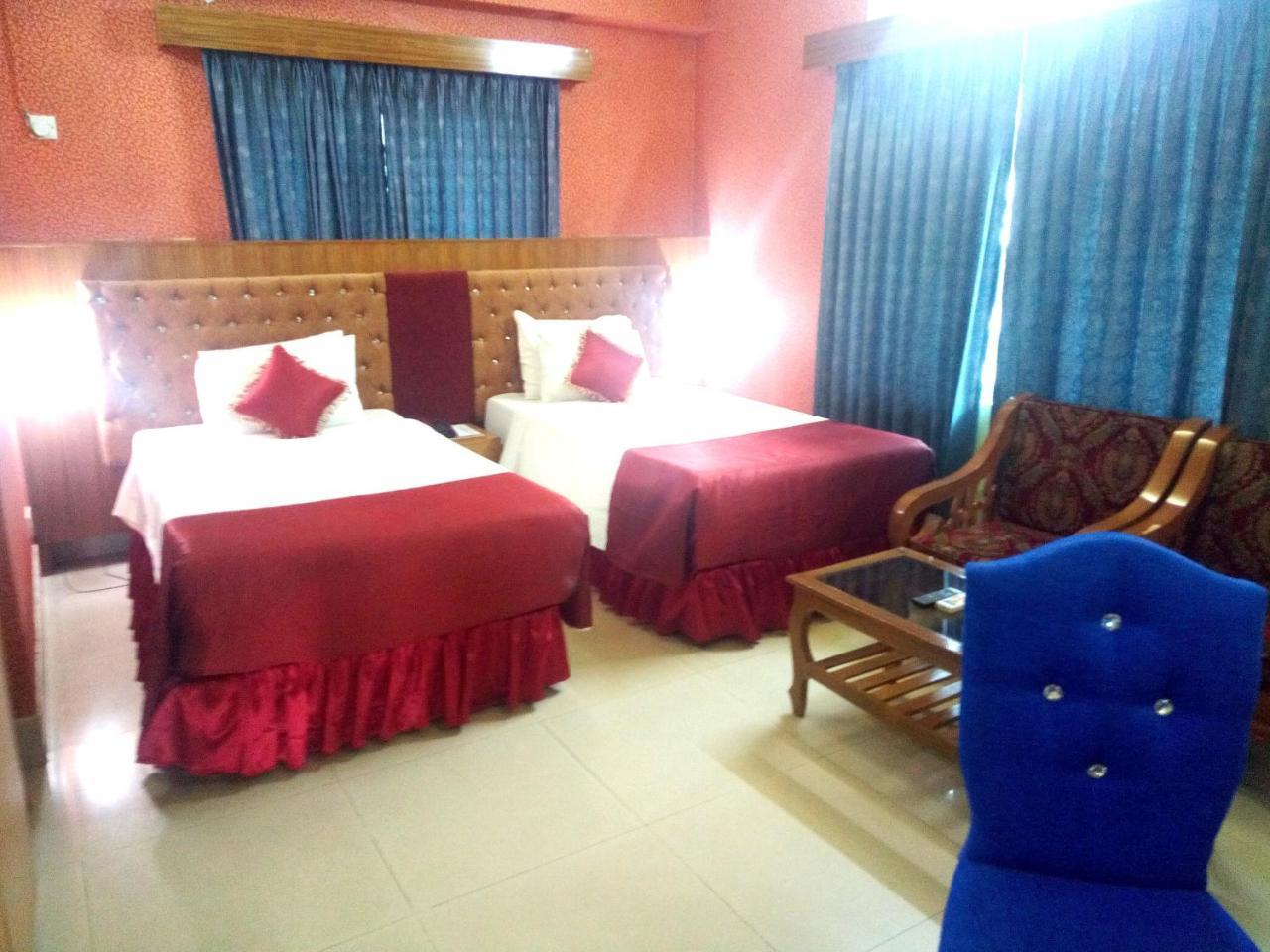 Hotel Lake View Plaza Dhaka Esterno foto