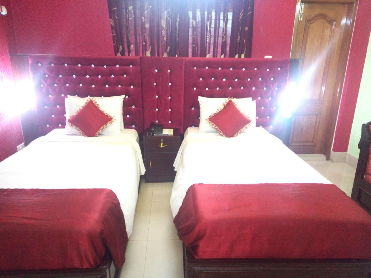 Hotel Lake View Plaza Dhaka Esterno foto
