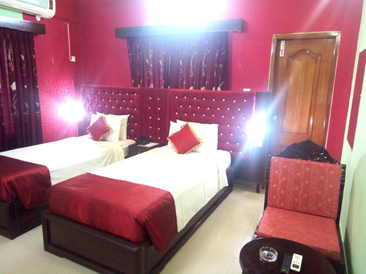 Hotel Lake View Plaza Dhaka Esterno foto