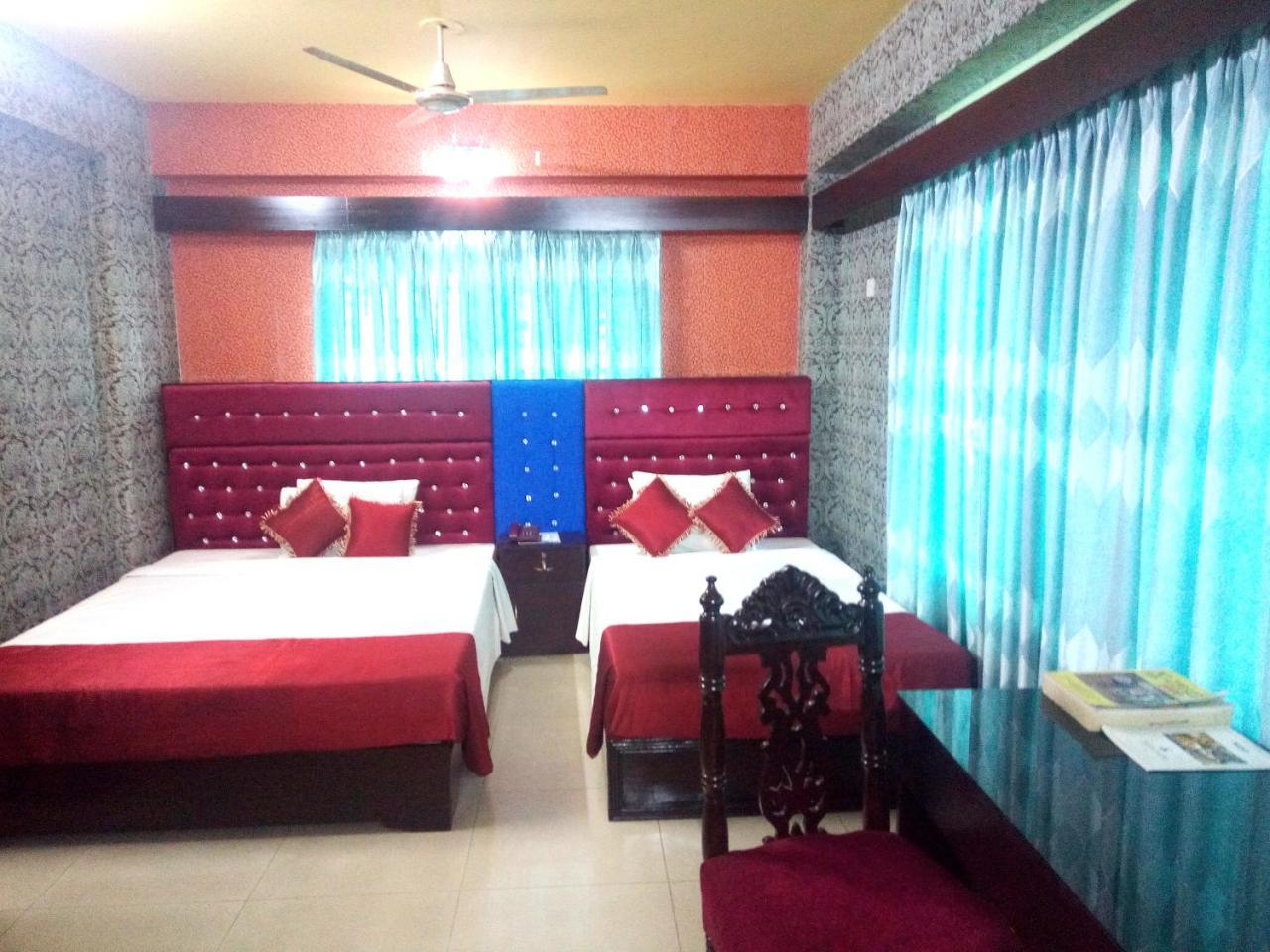 Hotel Lake View Plaza Dhaka Esterno foto