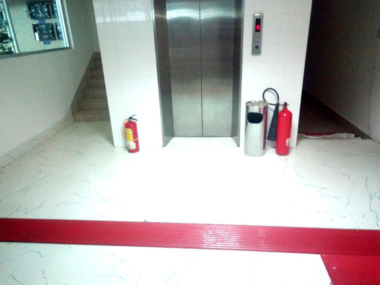 Hotel Lake View Plaza Dhaka Esterno foto