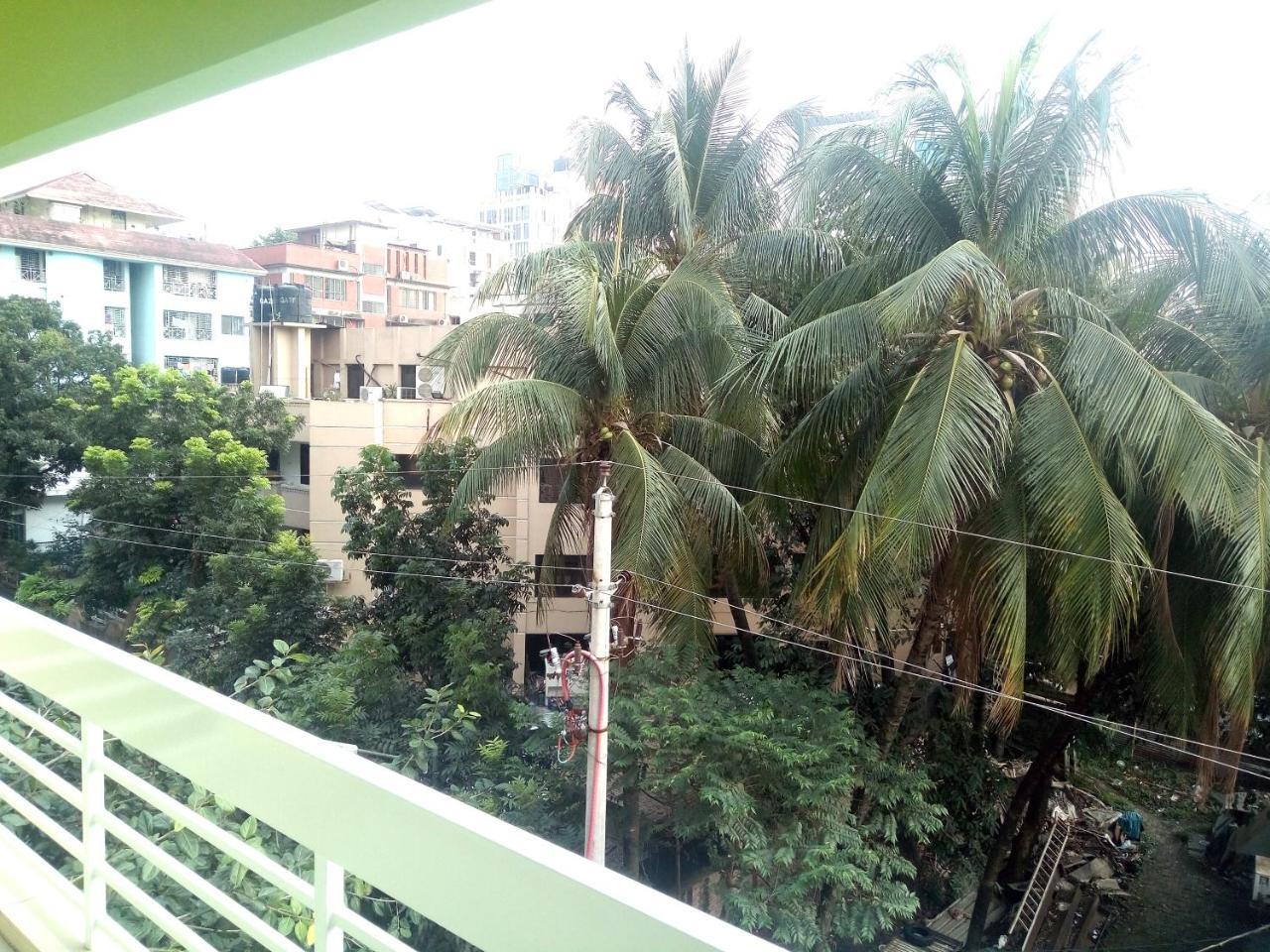 Hotel Lake View Plaza Dhaka Esterno foto
