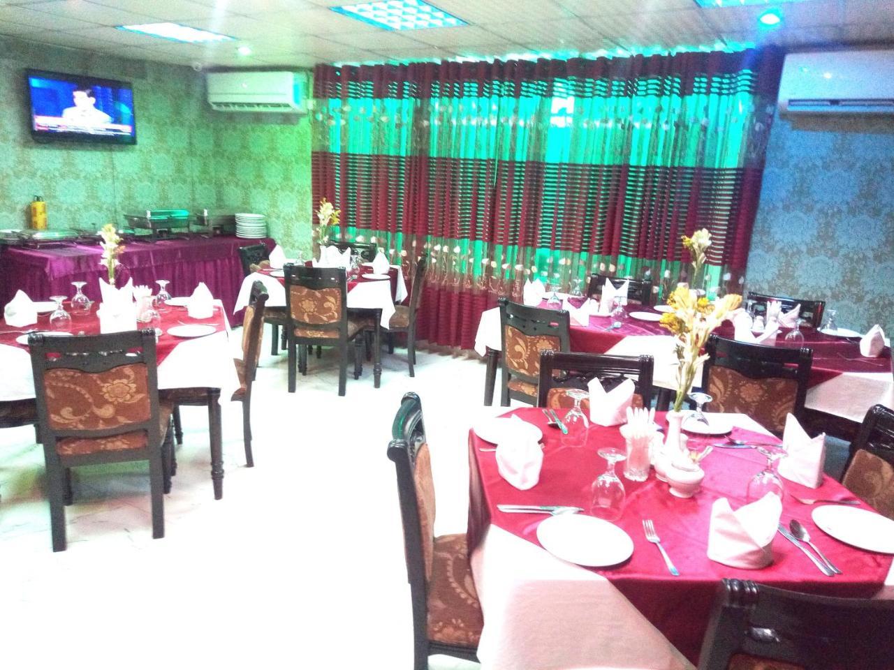 Hotel Lake View Plaza Dhaka Esterno foto