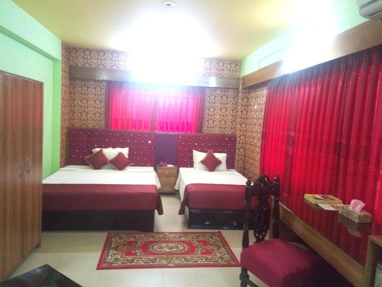 Hotel Lake View Plaza Dhaka Esterno foto