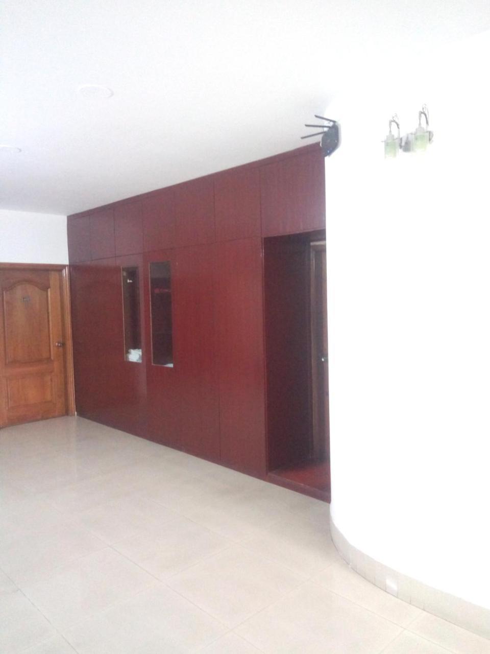 Hotel Lake View Plaza Dhaka Esterno foto