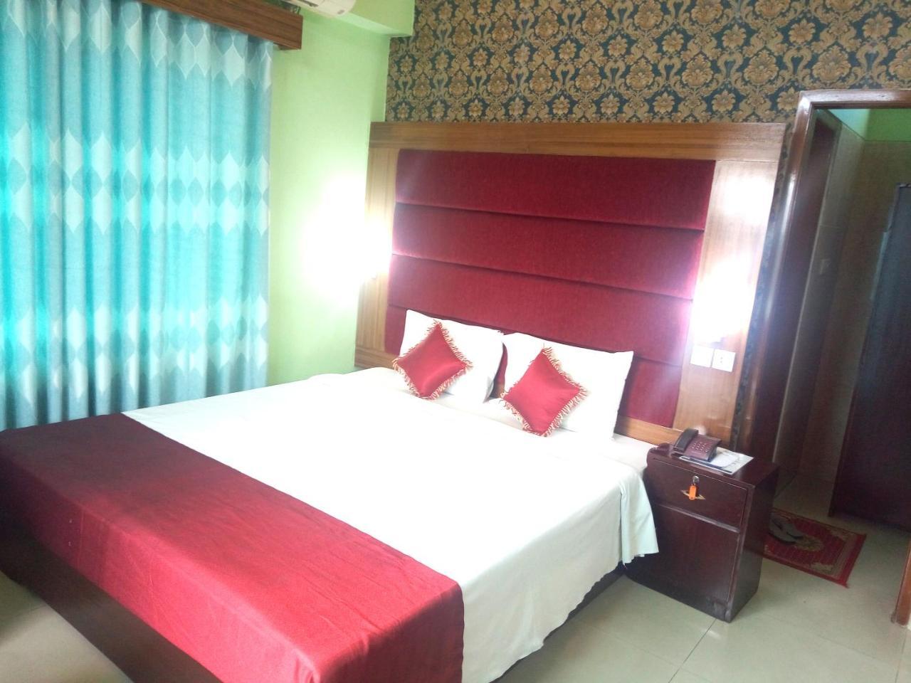 Hotel Lake View Plaza Dhaka Esterno foto