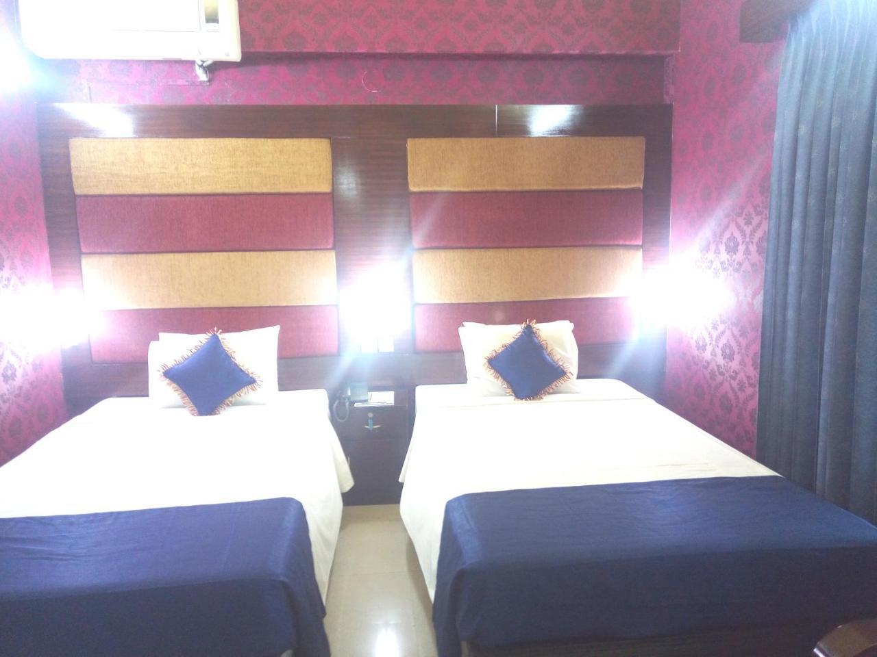 Hotel Lake View Plaza Dhaka Esterno foto